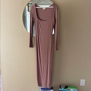 Elegant Mauve Long Sleeve Dress